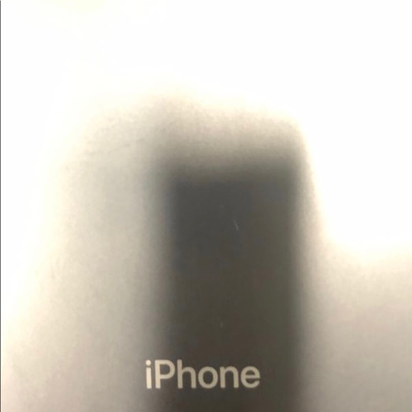 iPhone 7 Plus - Picture 3 of 3